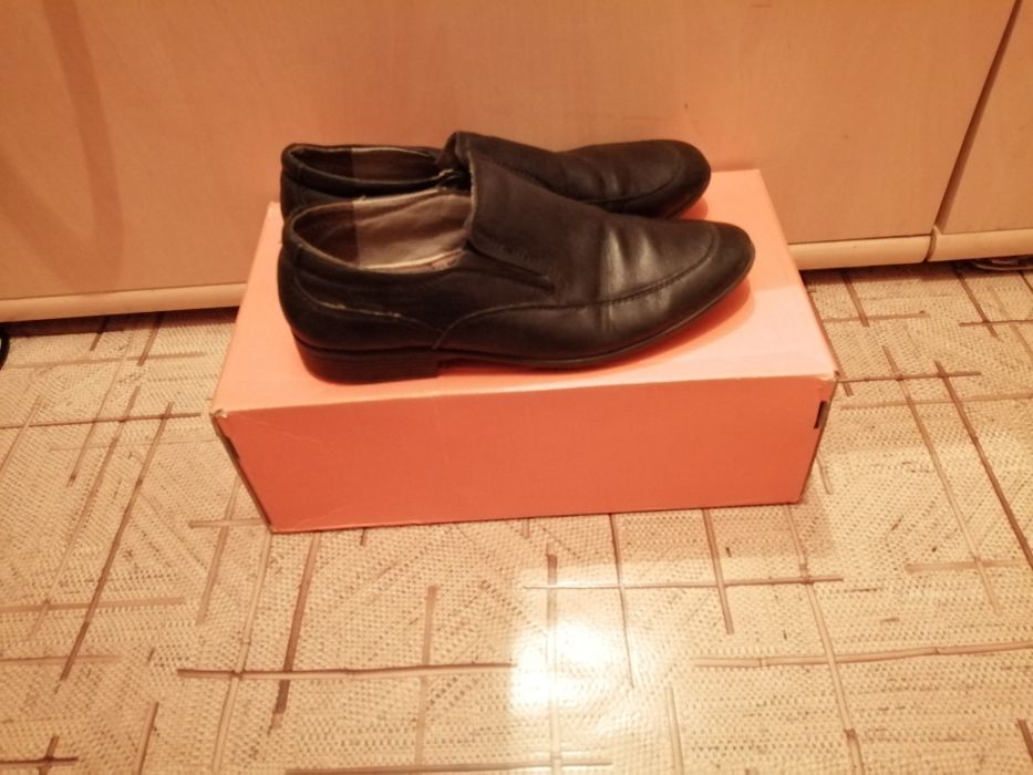 Туфли новые детские