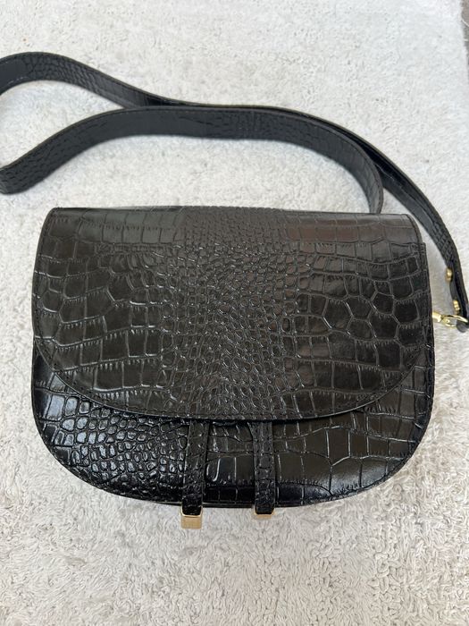 Чанта от естествена кожа +  подарък ботуши Zara 36