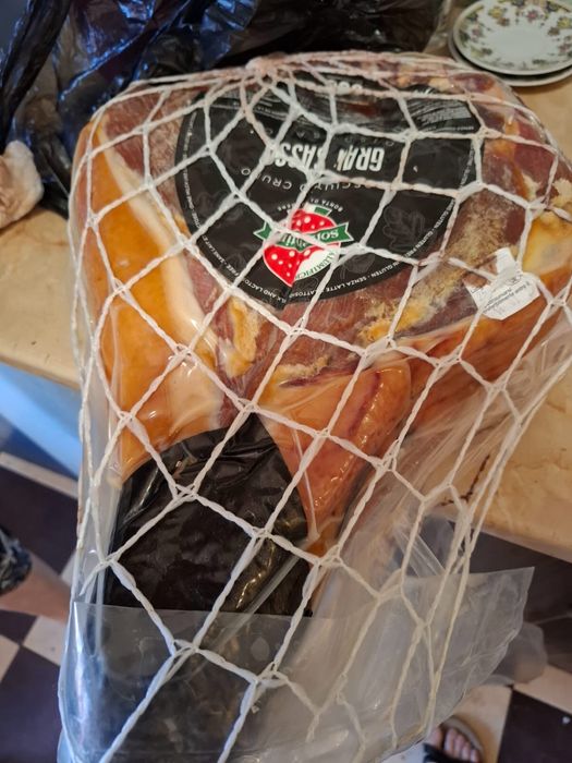 Prosciuto crud Italia