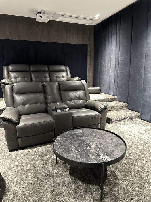 Журнальный стол .