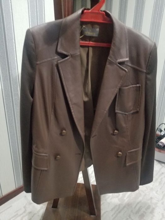Продается кожаный пиджак