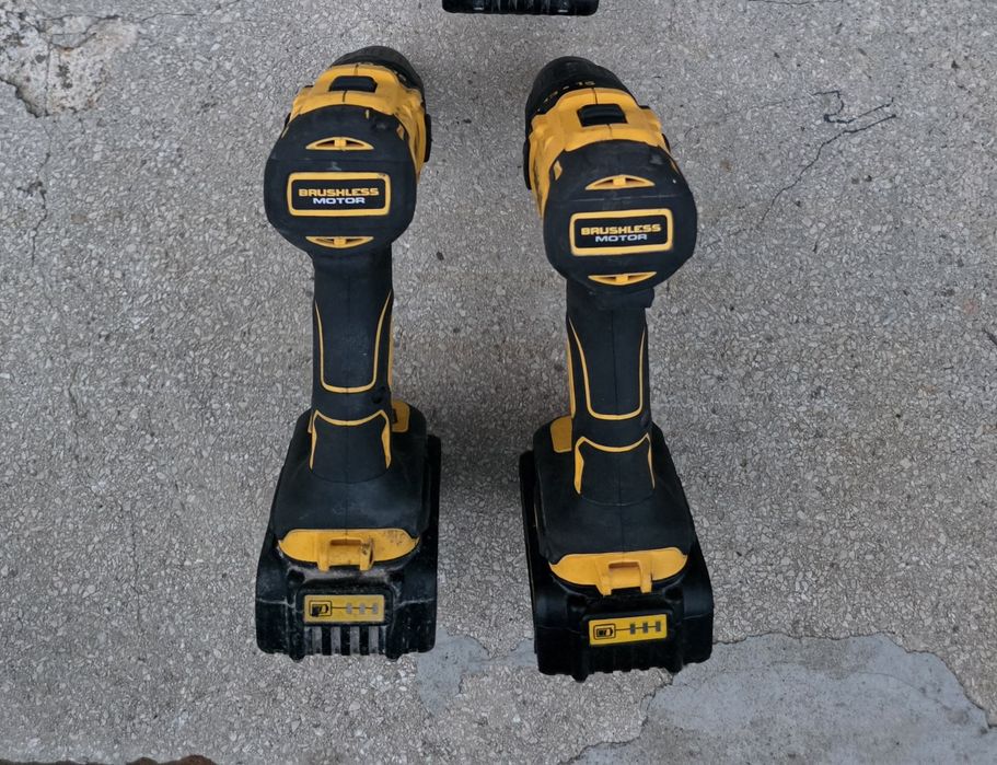 DeWalt  DCD778 filetanta cu percutie si acumulator