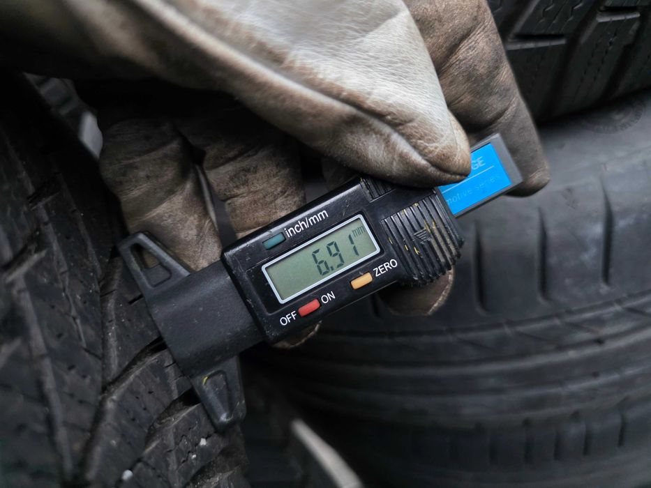 4бр Зимни гуми 225 50 17 - Continental - DOT 2022, 2023