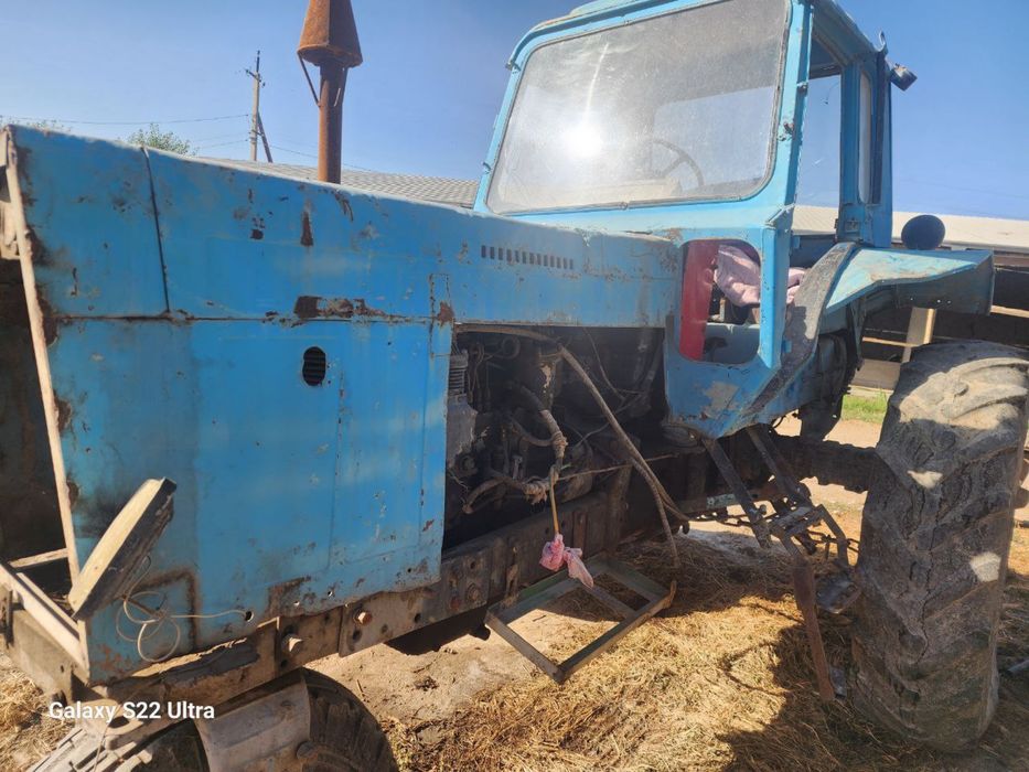 Трактор МТЗ сотилати холати яхши калитда юради