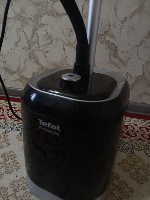 Tefal Prostyle (Вертикальный отпариватель для одежды)