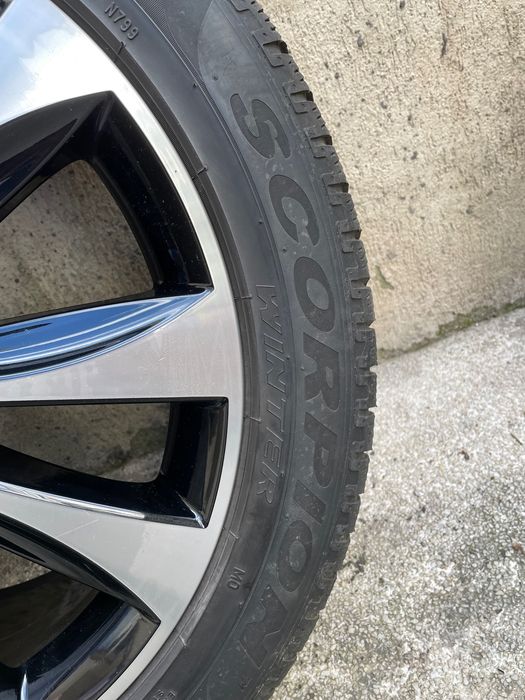 Продавам джанти с  зимни гуми  MERCEDES
