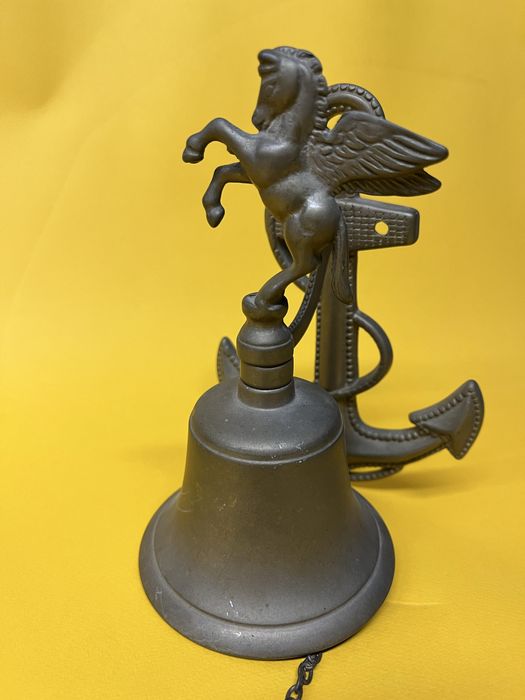 Стара,бронзова,корабна камбана