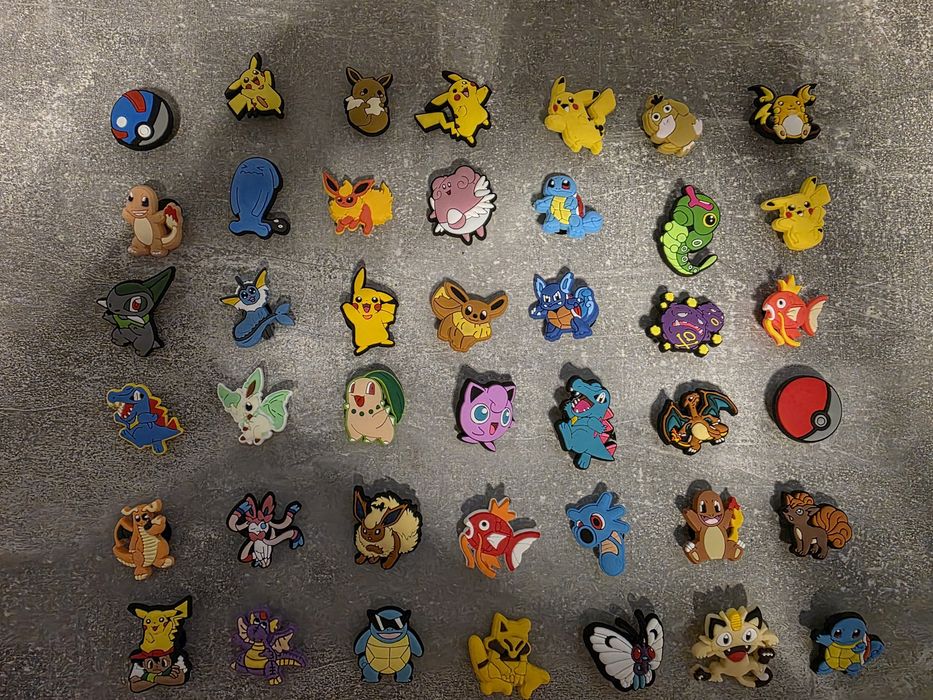Accesorii crocs  cu pokemon 10 buc / 35 lei