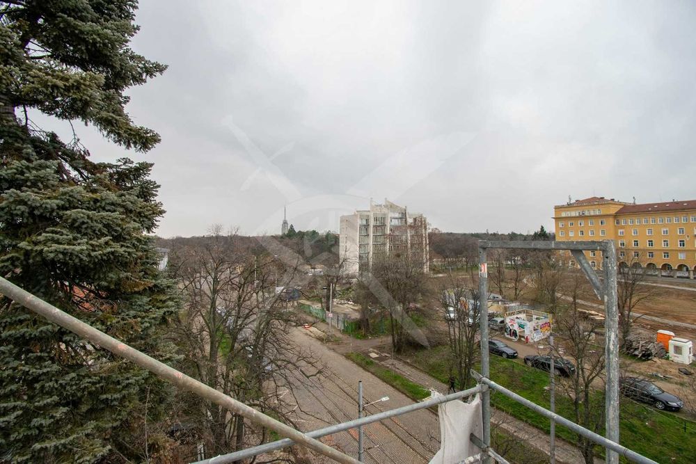Продава се Тристаен апартамент в София, Лозенец - 174 кв.м за 1747 €/кв.м - Снимка #11