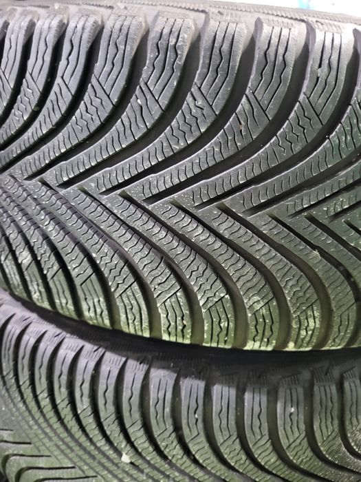 4 бр зимни 225/55/17 Michelin Runflatt