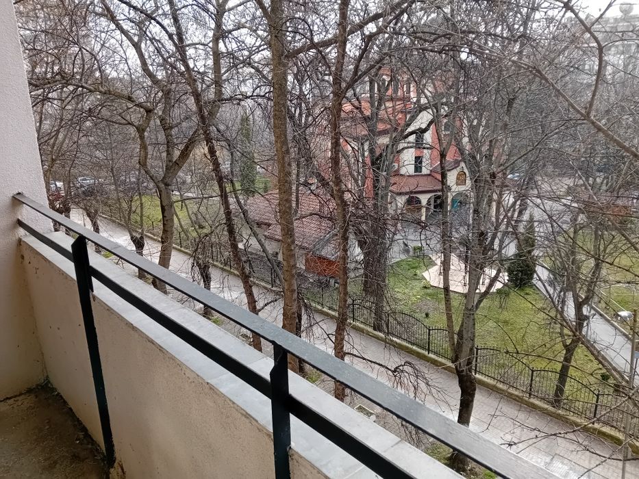 Продавам 1стаен гр.София жк.Лагера