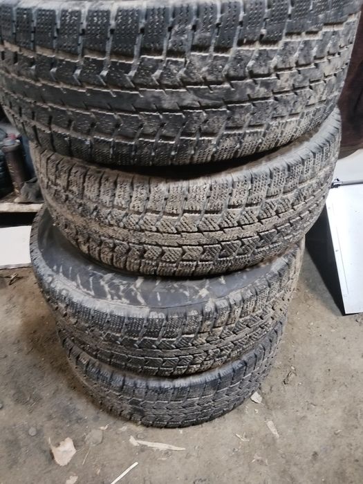 Продам резину зимнию