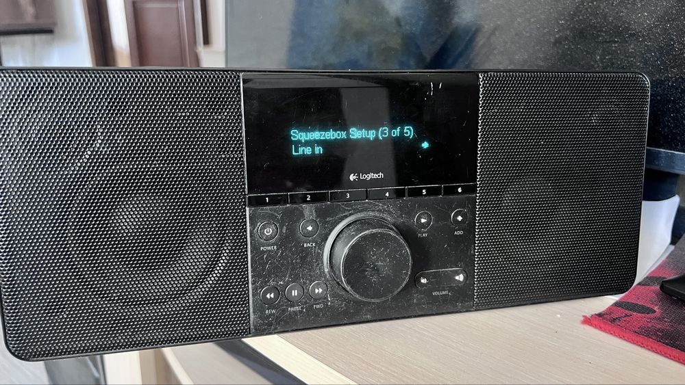 Logitech squeezebox, сетевой аудио плеер.