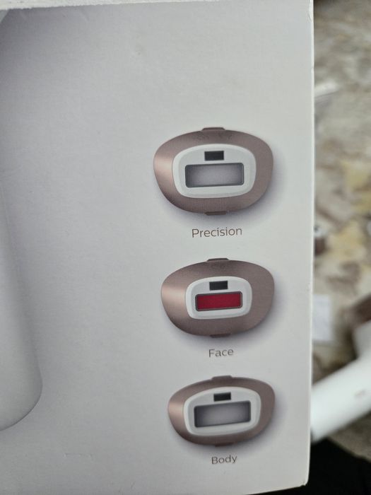Epilator Philips IPL seria 9000