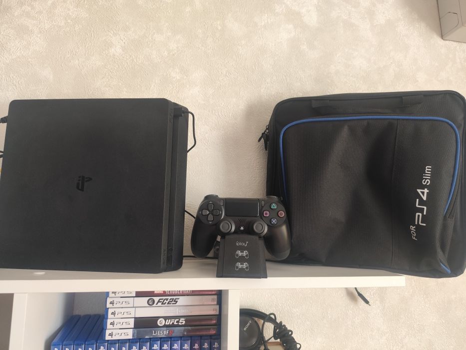 Sony Playstation 4 slim PS4