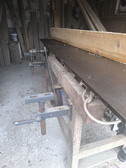 Abric/Mașină de rindeluit/rindea electrica lemn