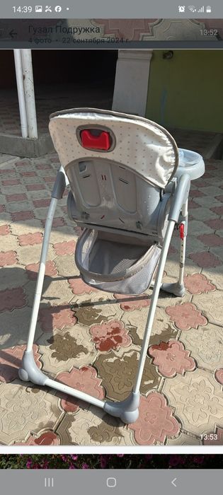 Стол для кормления . Детская