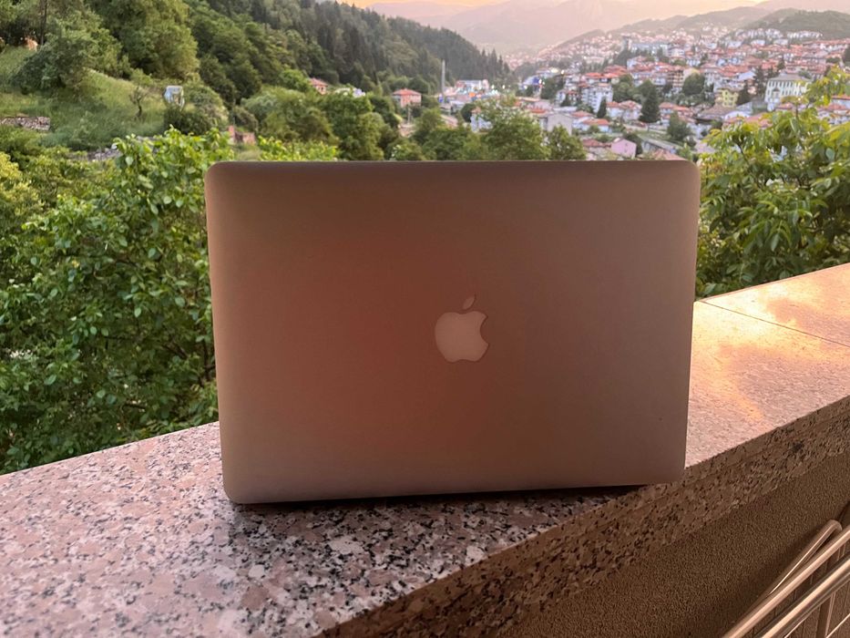 MacBook Air 13” (A1466) – i5 / 8GB / 256GB SSD – Смолян