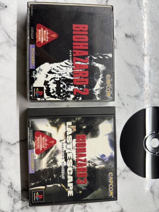 Resident evil (biohazard ) 2/3 части