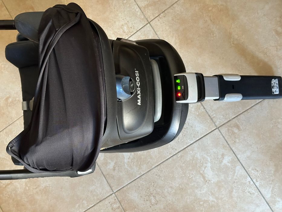 Бебешко столче Maxi Cosi CabrioFix с база IsoFix