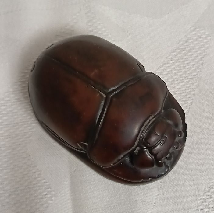 Винтидж Египетски скарабей кафяв мраморен сапунен камък
