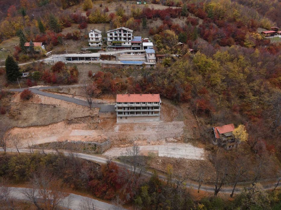 Продавам хотел в село Шипково