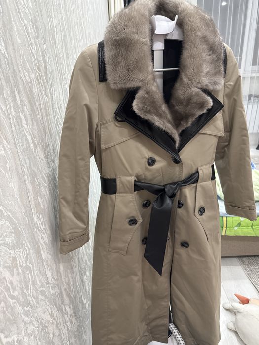 Продам плащ с подкладом кролика