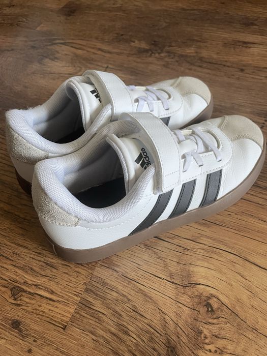Момичешки маратонки Adidas