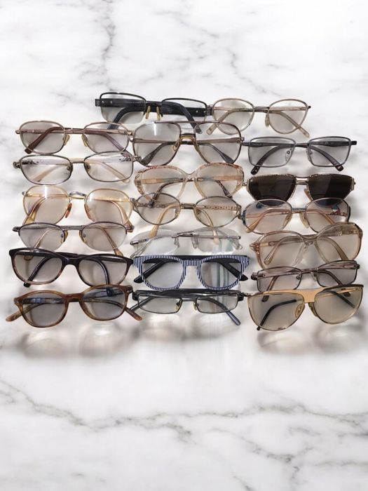 Слънчеви и диоптрични очила на едро