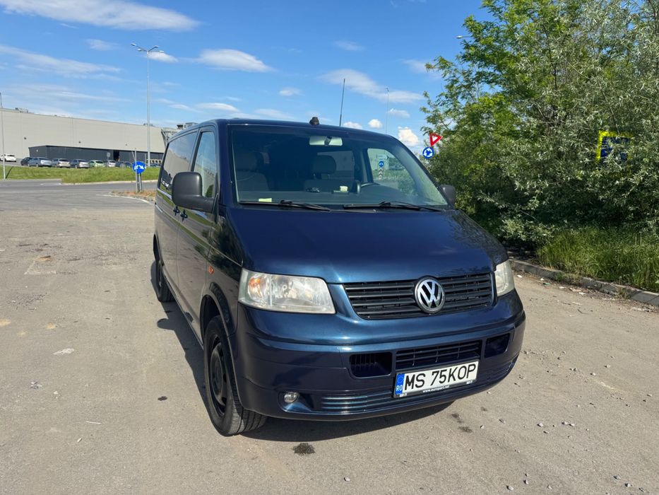 VOLKSWAGEN Transporter 2005