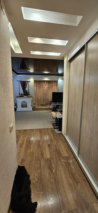 Продам квартиру 2-ком 55 кв.м.