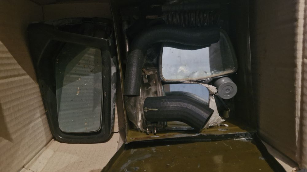 Фар, тас и други аксесоари за Мерцедес 220D 1970