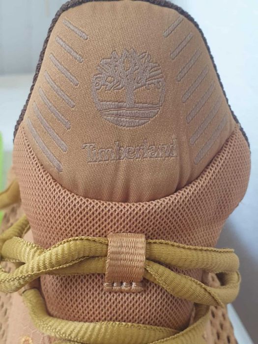 Ghete din piele nabuc