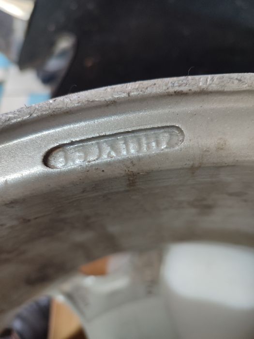 Продам один диск.