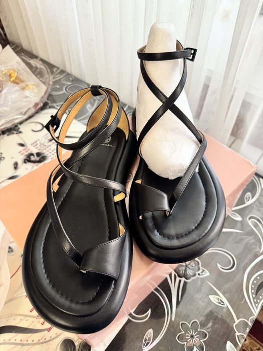 Сандалии Ekonika 39 p новые