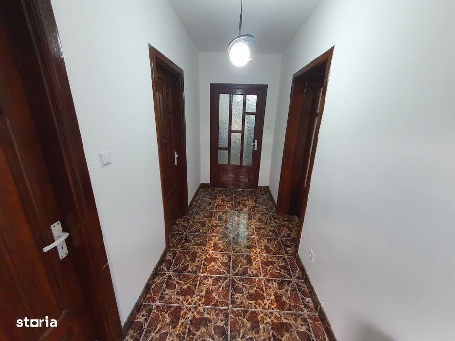 Casa de inchiriat 5 camere, ideal pentru birouri, zona Brancoveanu