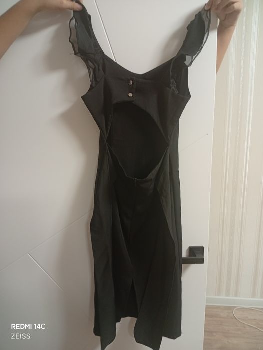 Продам новое платье