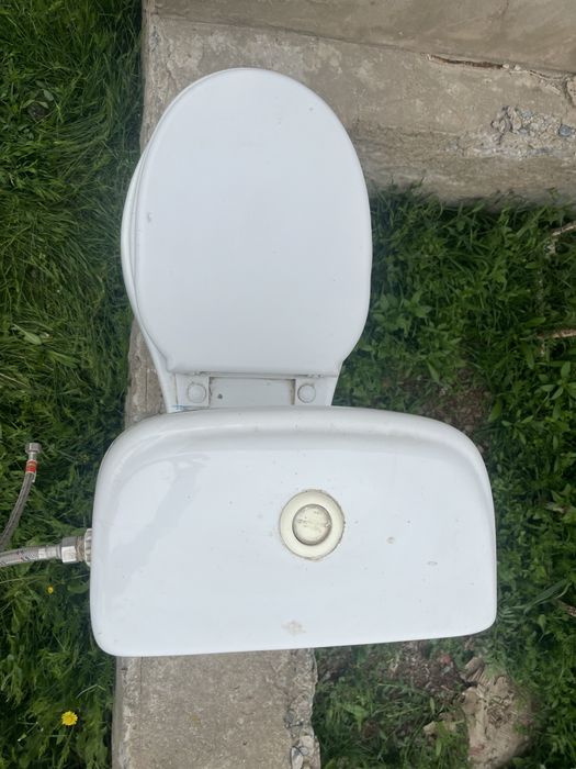 Унитаз сатылады б/у