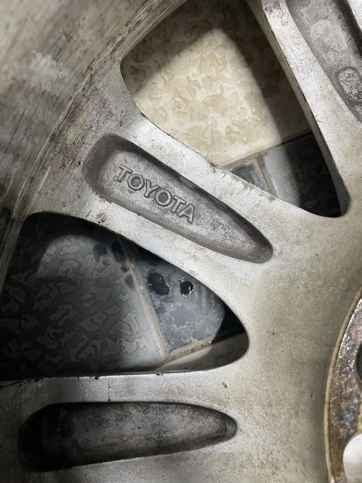 Диски титанка камри 40,45