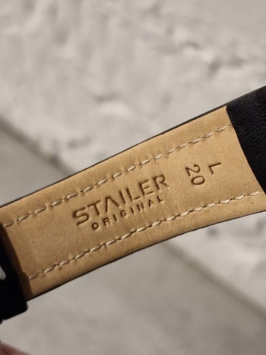 Продам часы TOYOTA оригинальные