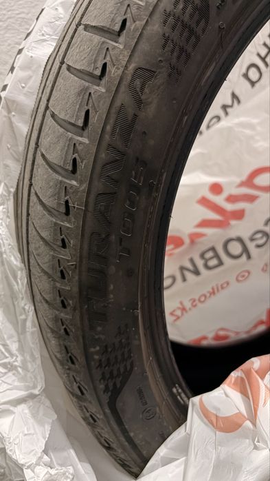 245/40/19 Bridgestone turanza t005