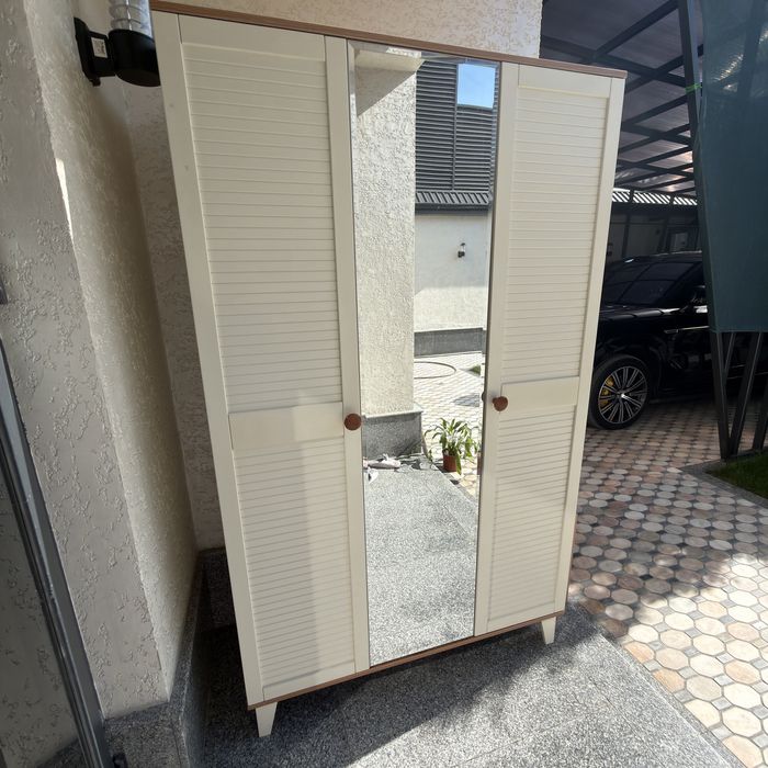 Xolati yaxwi kim olsa afsuslanmidi juda baquvvat