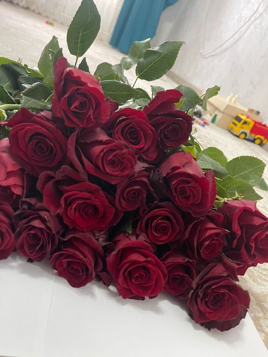 Розы красные 50см