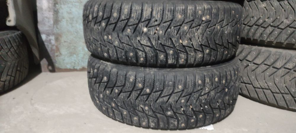Продам зимние шины  р15