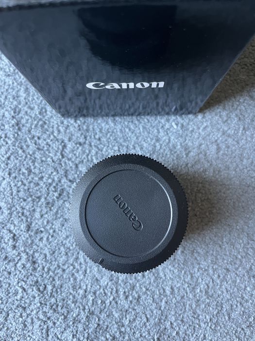 Canon RF 50mm f1.8