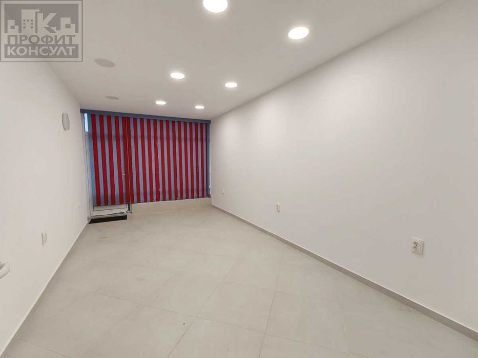 Дава се под наем Офис в Велико Търново, Център - 40 кв.м за 209.1 € - Снимка #2