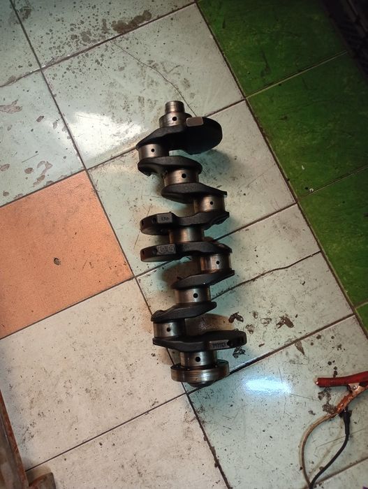 Коленвал ГОЛЬФ 3