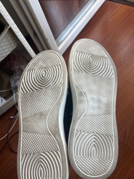 Обувь почти не носили