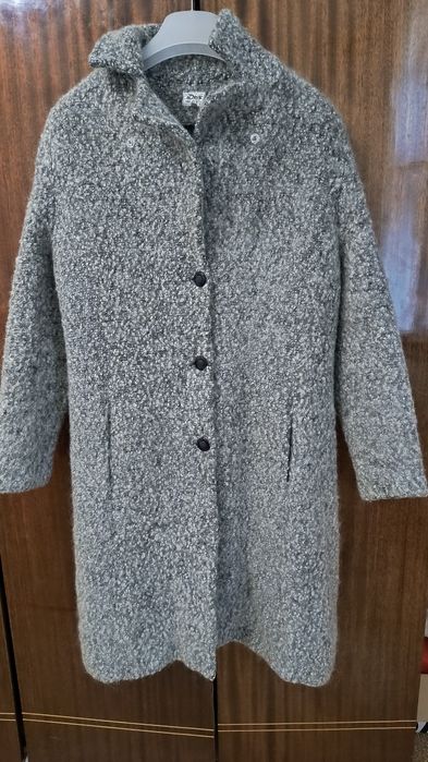 Вълнено дамско палто размер L