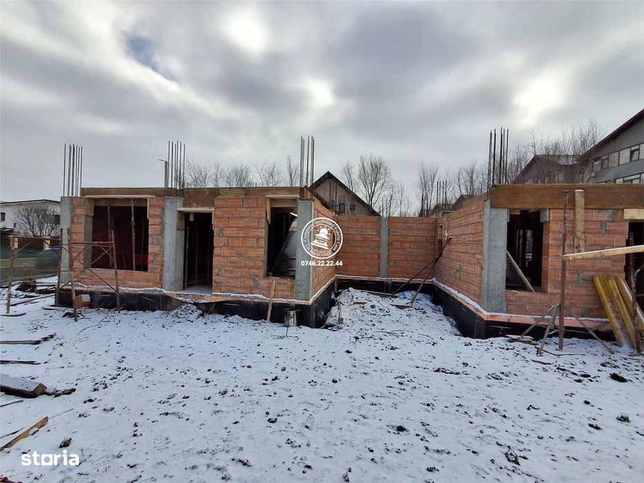 Vila tip Duplex de vanzare Valea Lupului